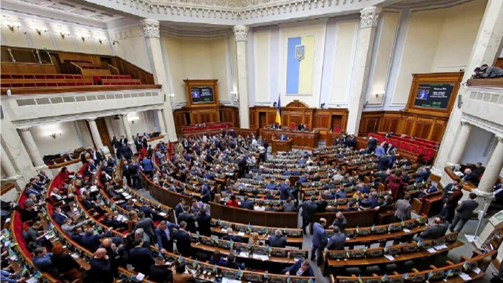 রাশিয়ার বিরুদ্ধে যুদ্ধরত অবস্থায় ইউক্রেনে একসঙ্গে চার মন্ত্রীর পদত্যাগ