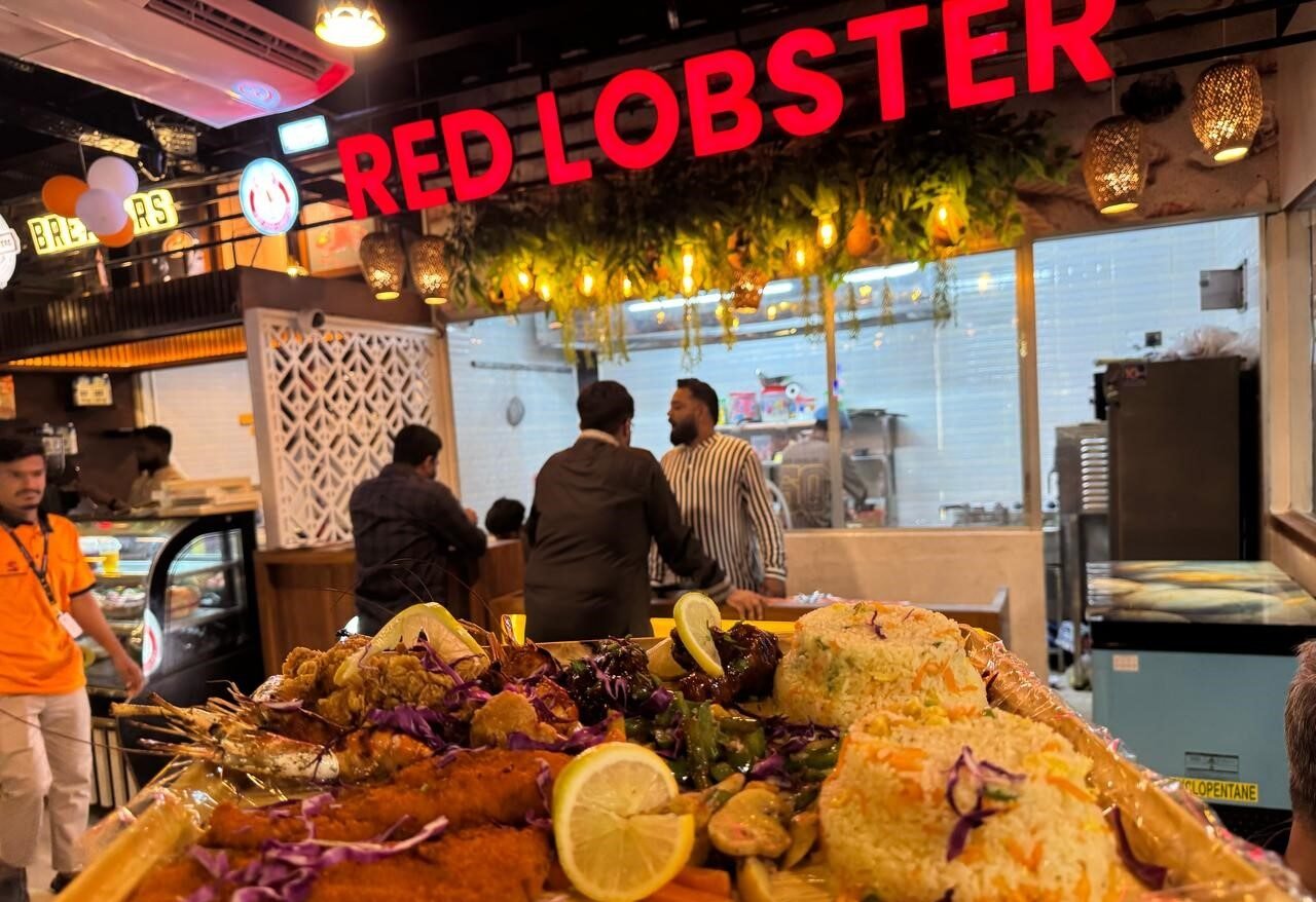 ইফতারে মাছের স্বাদ নিয়ে এল রেড লবস্টার