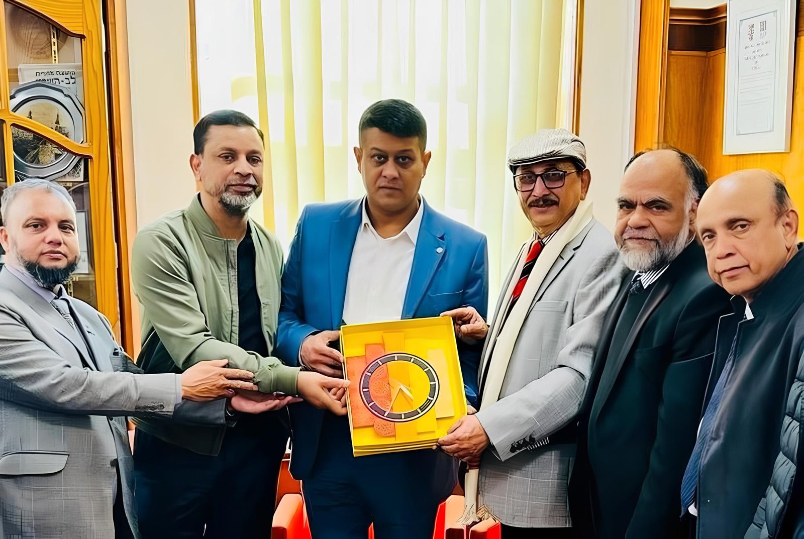 পিপলস ভিউ সম্পাদক ওসমান গণি মনসুরকে যুক্তরাজ্যের বার্কিংয়ে অভ্যর্থনা প্রদান