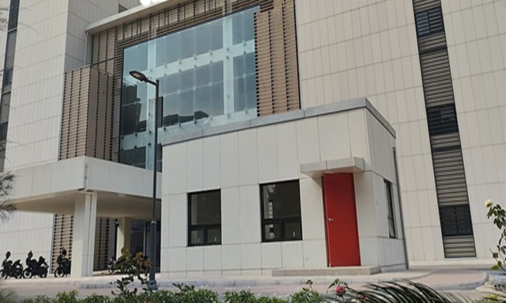 দেশের প্রথম অত্যাধুনিক রোবোটিক পুনর্বাসন কেন্দ্র উদ্বোধন